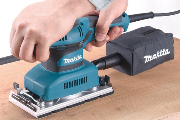 Makita BO3710 Máy chà nhám rung