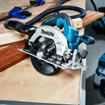 Makita DHS661RFJ Máy cưa đĩa(165mm/aws/bl)(18v) (kèm 02 pin 3.0 + sạc nhanh)