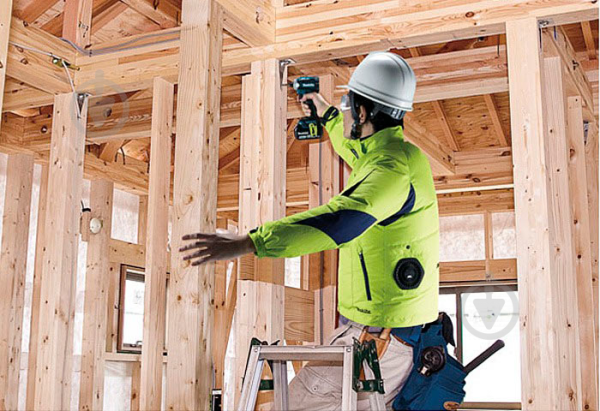 Makita DFJ212ZL Áo khoác làm mát dùng pin size l(bl) (không kèm pin sạc)