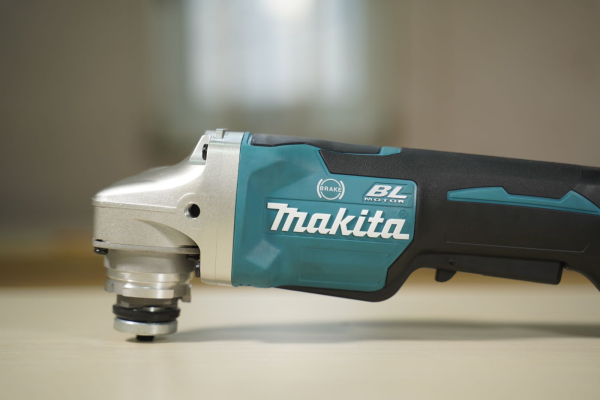 DGA408RTJ1 Máy mài góc dùng pin Makita (100mm/công tắc bóp/ (kèm 02 pin 5.0 + sạc nhanh)