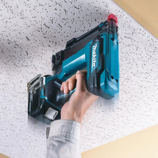 Makita DST421ZK Máy bắn đinh ghim dùng pin(đinh j 4mm) (không kèm pin sạc)