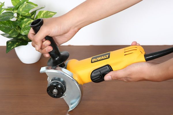 Dewalt DWE8200S-B1 Máy mài