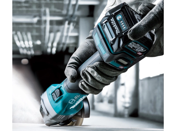 GA013GZ Máy mài góc dùng pin Makita (125mm/công tắc bóp/ (không kèm pin sạc)