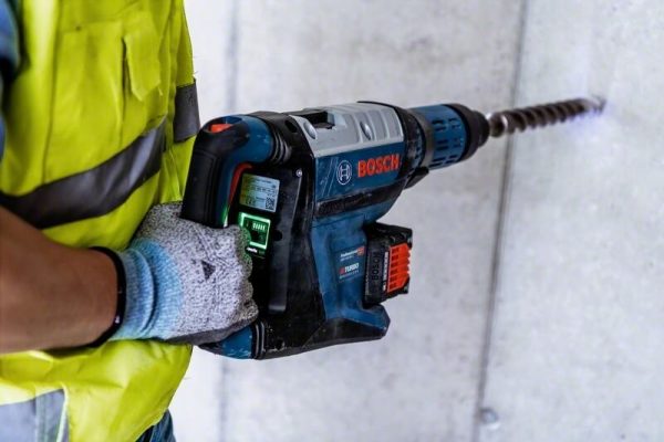 GBH 18V-45 C Máy khoan bê tông Bosch (chưa kèm pin sạc)