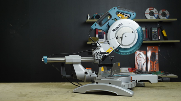 LS1018L Máy cưa đa góc trượt Makita (255mm)