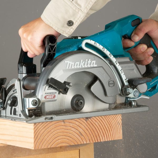 Makita RS001GZ Máy cưa đĩa tay cầm phía sau dùng pin (không kèm pin sạc)