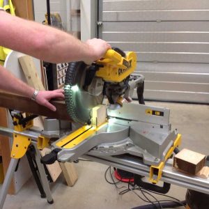 D28730 Máy Cắt Sắt Dewalt