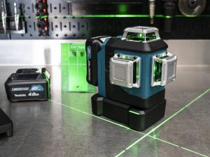 SK700GD  Máy Cân Mực Laser Tia Xanh Dùng Pin(12v (không Kèm Pin Sạc)