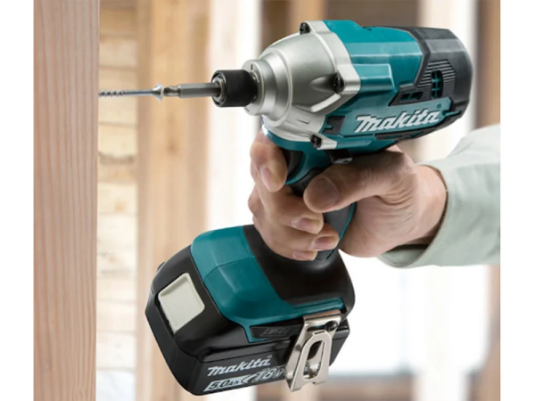 DTD156SFE  Máy Bắt Vít Dùng Pin(bl1830b*2+dc18sd+ (kèm 02 Pin 3.0 + Sạc)