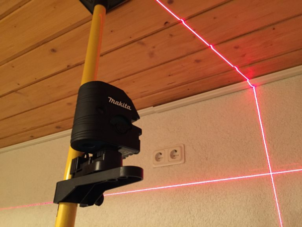 SK103PZ  Máy Cân Mực Laser (không Kèm Pin Sạc)
